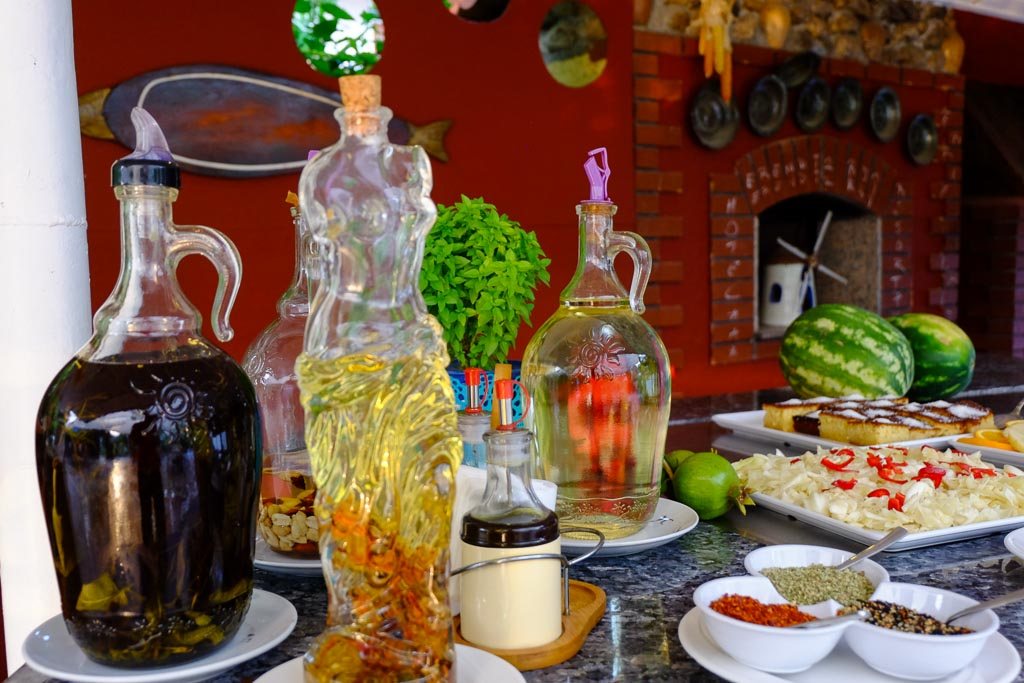 Стол — Erendiz Garden Hotel