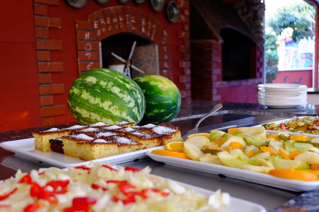Стол — Erendiz Garden Hotel