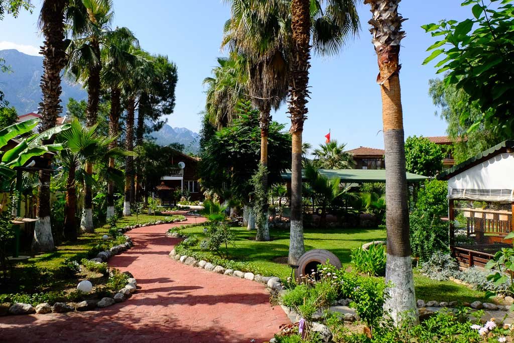 Сад — Erendiz Garden Hotel