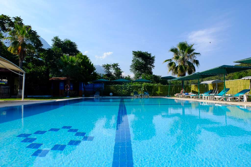 Бассейн — Erendiz Garden Hotel