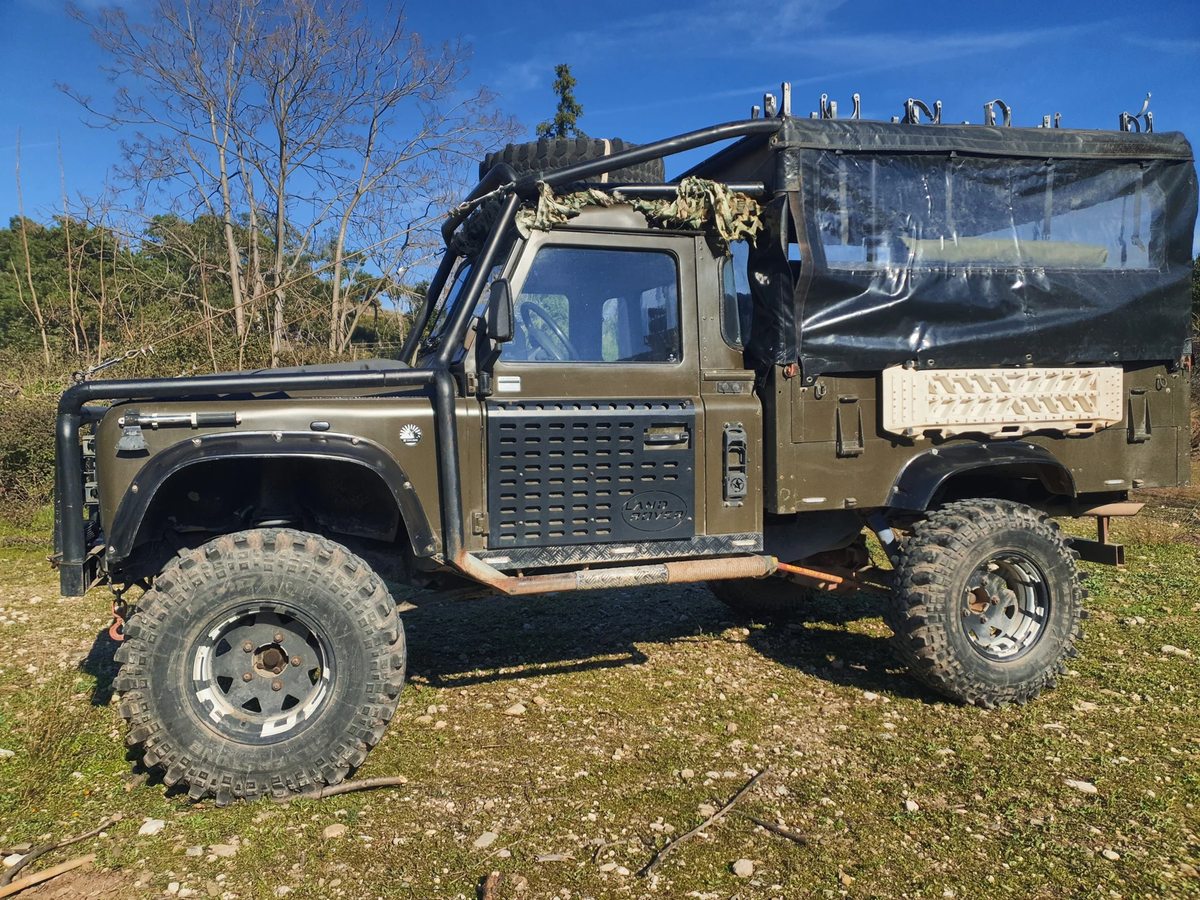 Land Rover de l’album Jeep Safari de Florian