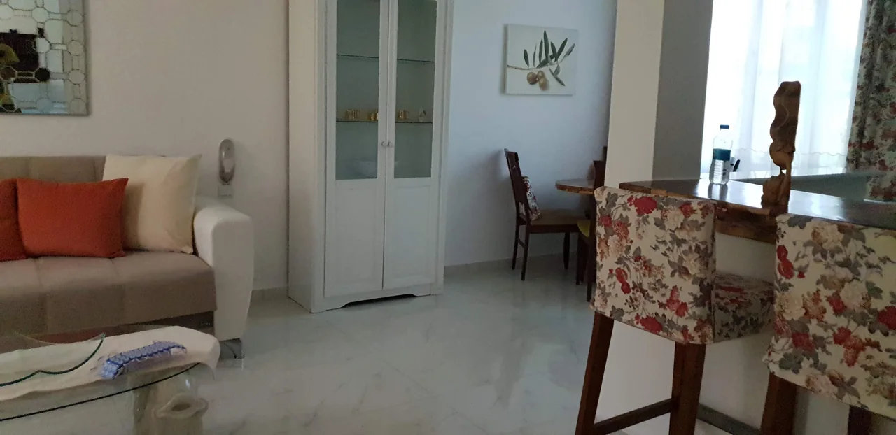 Apartment-Beispiel: Wohnen und Essen