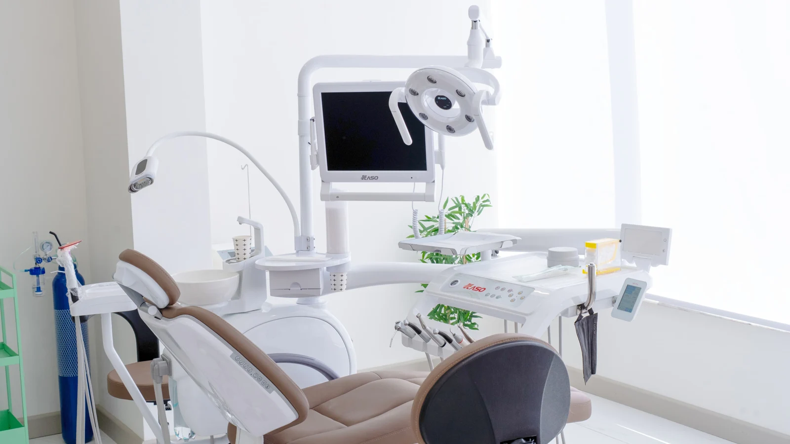 Treatment room from Premium Art Dental Clinic’s gallery